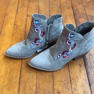Floral embroidered booties